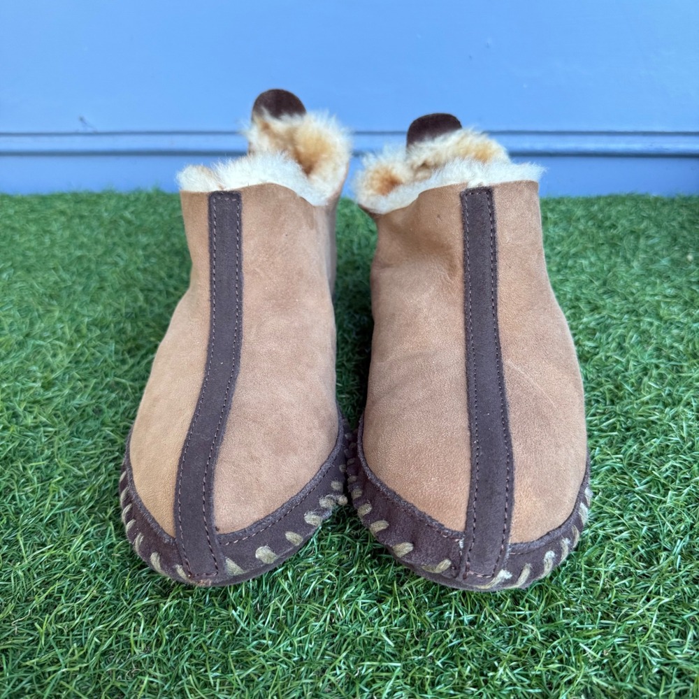 Cabelas Wicked Slippers Womens 10M Shearling Suede Moccasin Brown Gorpcore